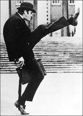 How Not To Be Stupid - 4 Key Tips.
Avoiding The 7 Causes Of Everyday Stupidity. Picture of comedian John Cleese doing his silly walk from Money Python's Flying Circus.